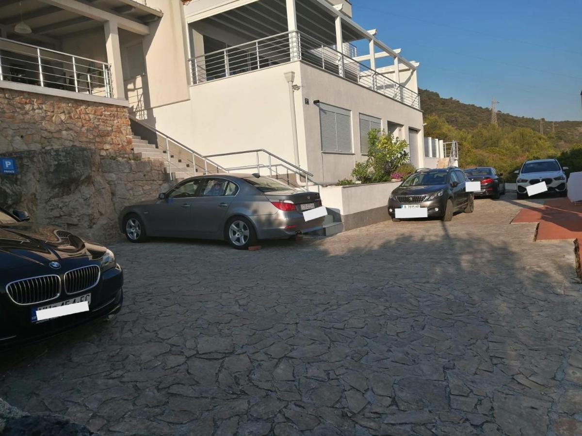 Luxury Apartment Prestige Villa Bellevue Vis Eksteriør billede