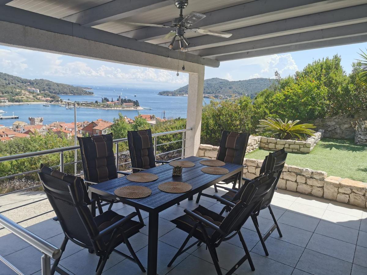 Luxury Apartment Prestige Villa Bellevue Vis Eksteriør billede