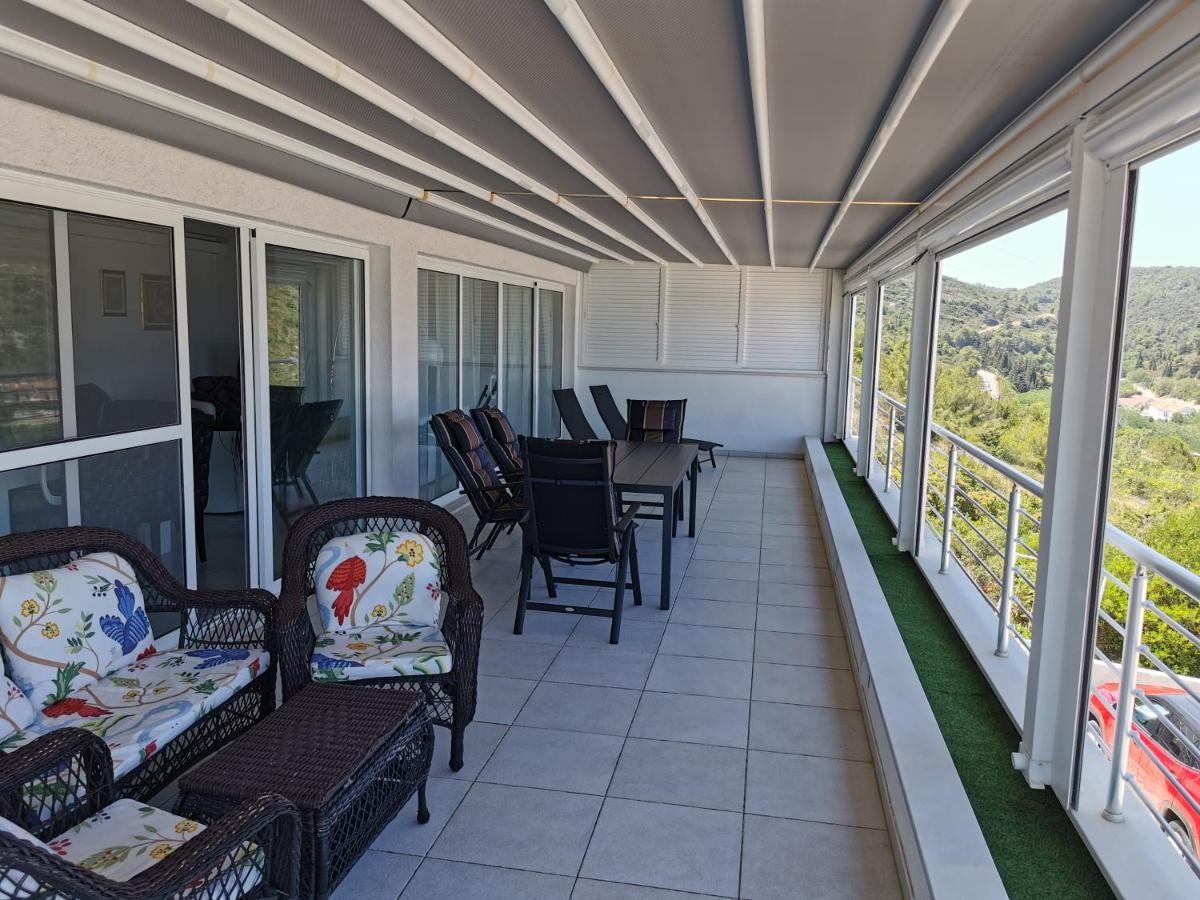Luxury Apartment Prestige Villa Bellevue Vis Eksteriør billede