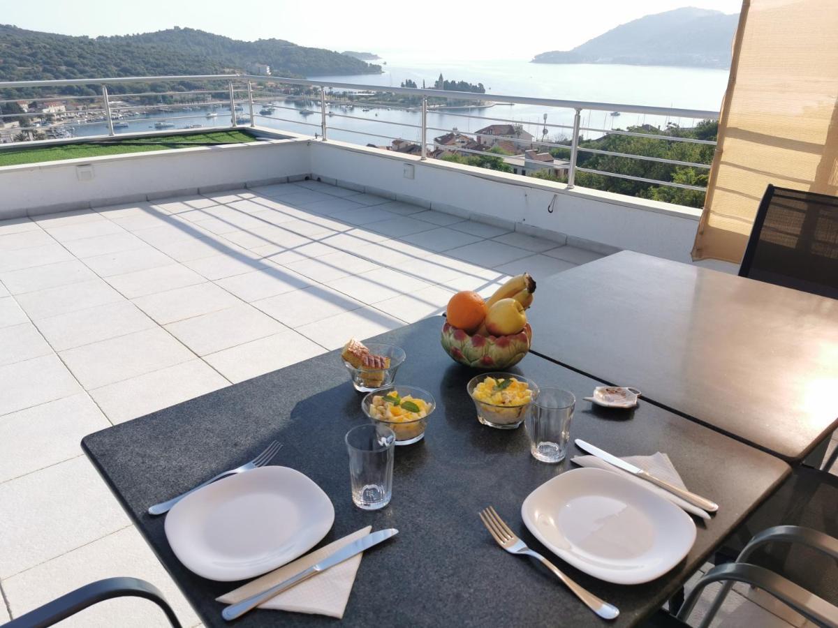 Luxury Apartment Prestige Villa Bellevue Vis Eksteriør billede