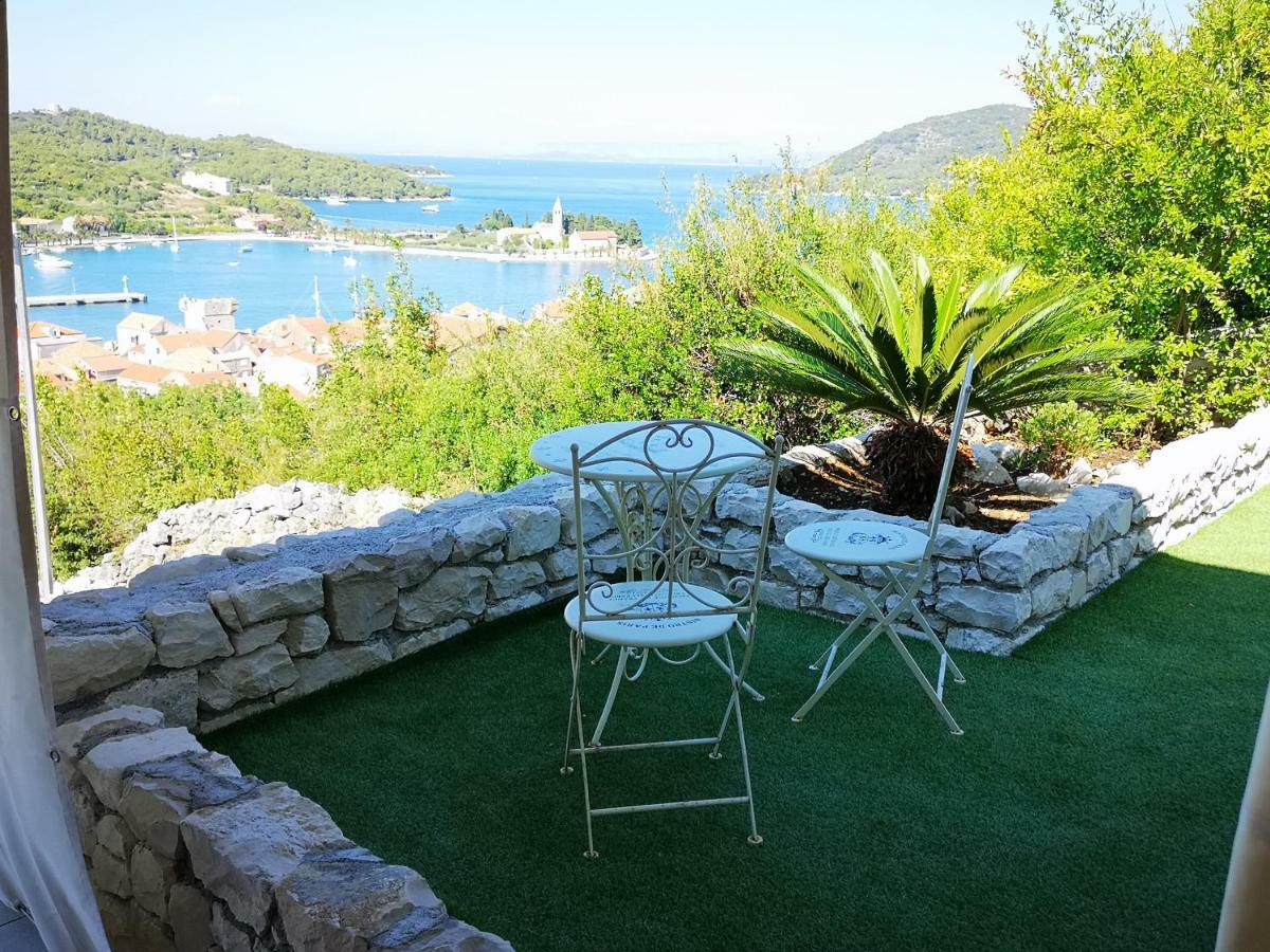 Luxury Apartment Prestige Villa Bellevue Vis Eksteriør billede