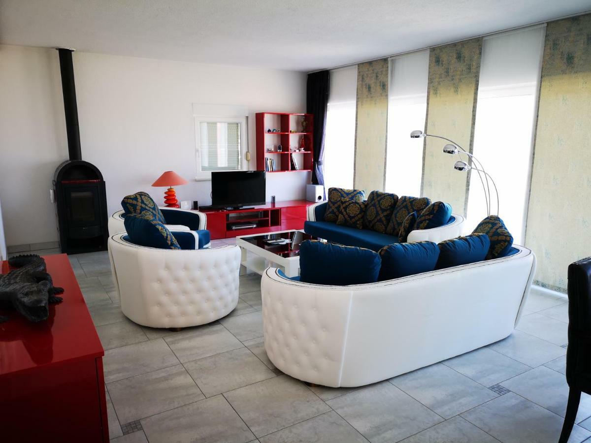 Luxury Apartment Prestige Villa Bellevue Vis Eksteriør billede