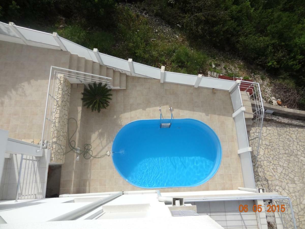 Luxury Apartment Prestige Villa Bellevue Vis Eksteriør billede